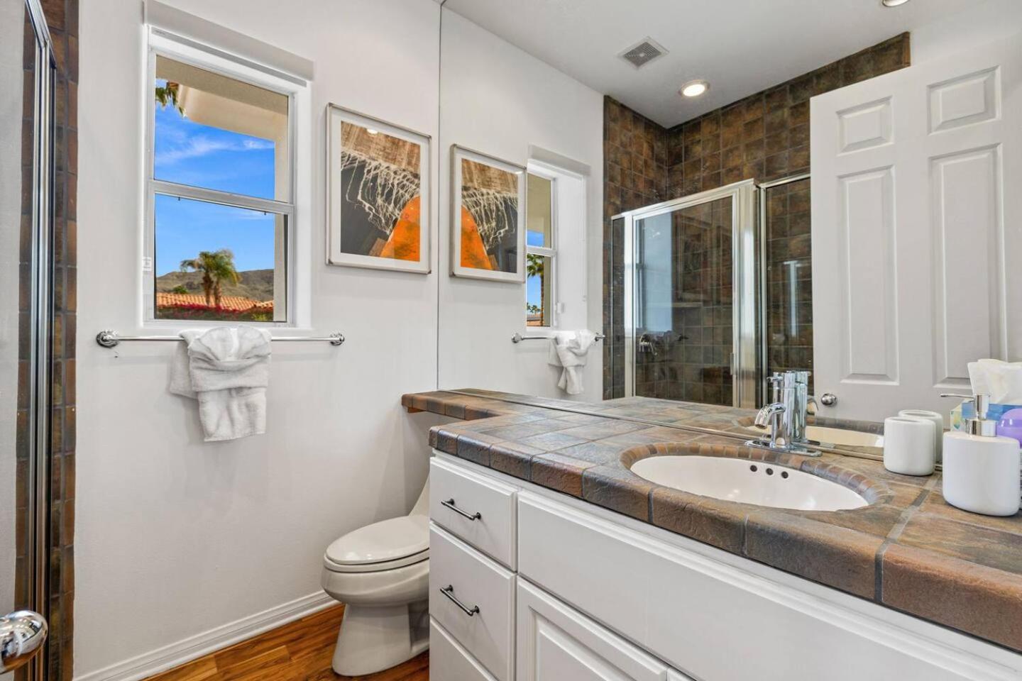 Casa vacanze On Sunset Blvd - 5 Star Retreat *