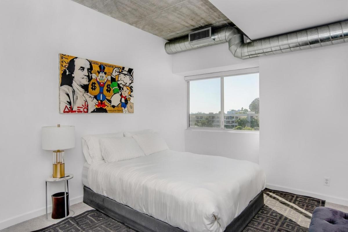 On Sunset Blvd - 5 Star Retreat Los Angeles