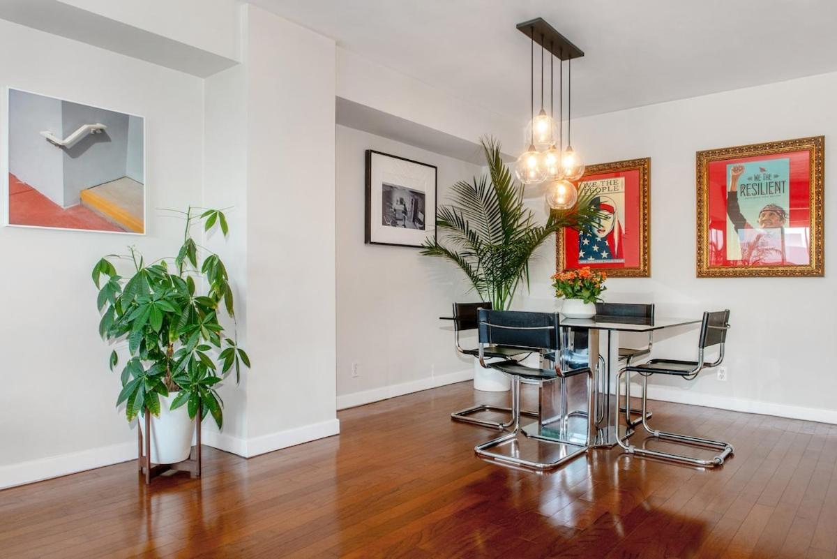 Holiday home On Sunset Blvd - 5 Star Retreat